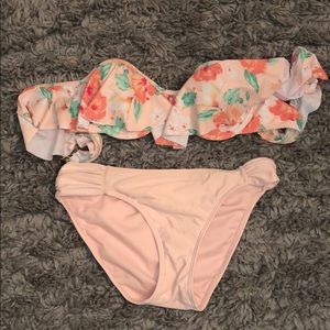 Off the shoulder bikini set!